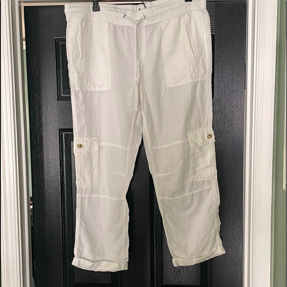 Gap White Capris sz 12